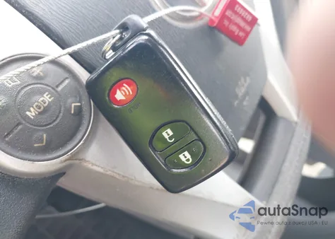 2011 Toyota Prius Two z USA, uszkodzony, nr VIN JTDKN3DU8B5288266